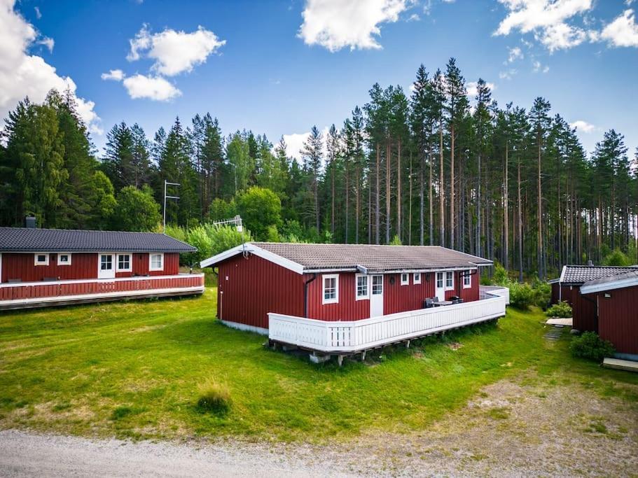 Villa Langroesta; Ruime Blokhut Grenzend Aan Bos Hagfors Esterno foto
