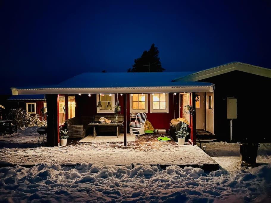 Villa Langroesta; Ruime Blokhut Grenzend Aan Bos Hagfors Esterno foto